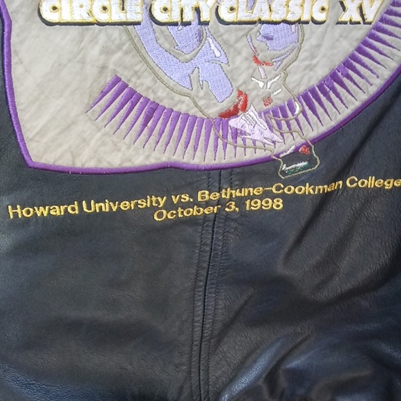 Lether jacket - Picture 3 of 3